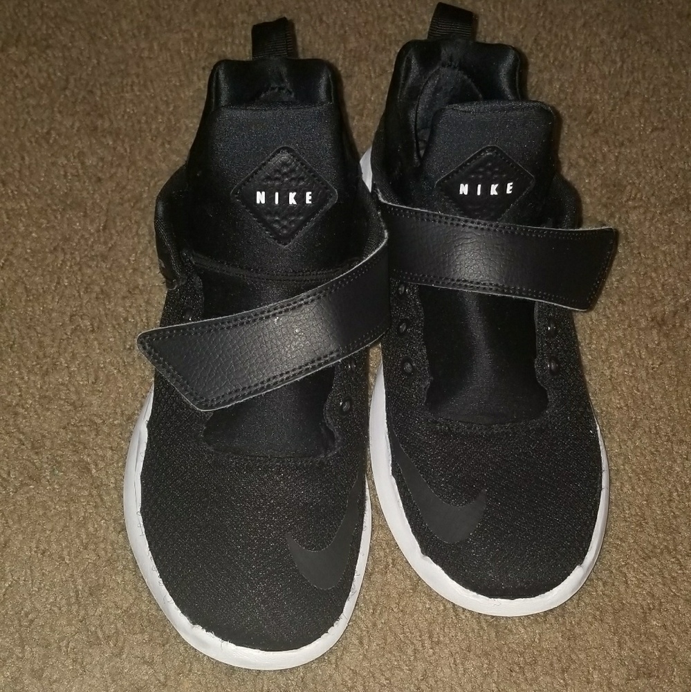 Youth Nike Kwazi